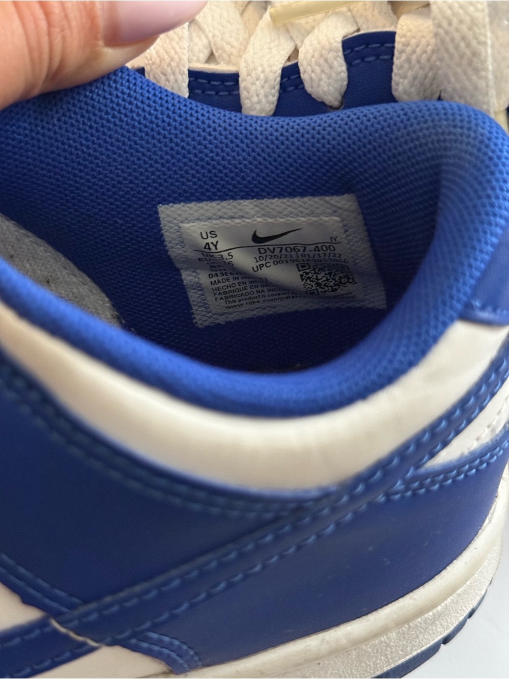 Nike Dunk Low Kentucky Sneakers Size 4Y - Picture 5 of 8
